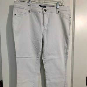 Super Cute White Roz & Ali Jeans Size 14